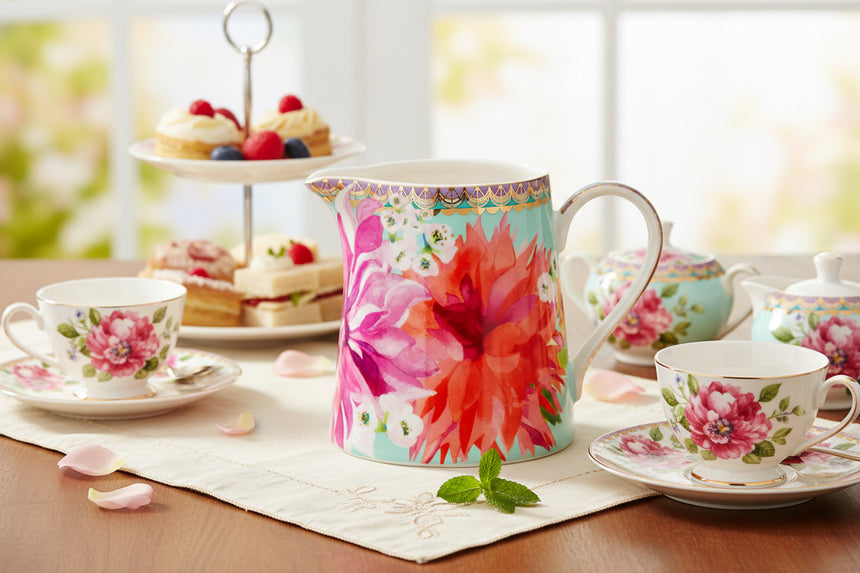 Maxwell & Williams Teas & C’S Dahlia Daze Creamer Jug, Sky