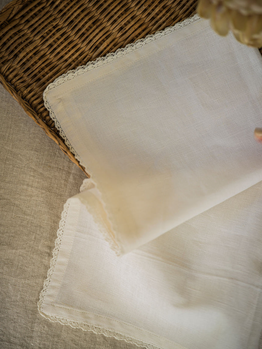 Morgan Wright Linen & Lace Napkin, White (Set of 4)