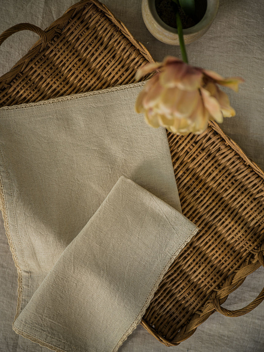 Morgan Wright Linen & Lace Napkin, Natural (Set of 4)