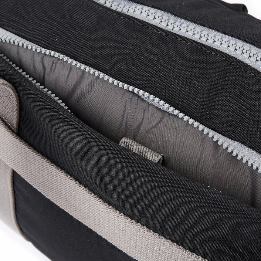 Roka London Gatwick Duffel Bag, Ash (Recycled Canvas)
