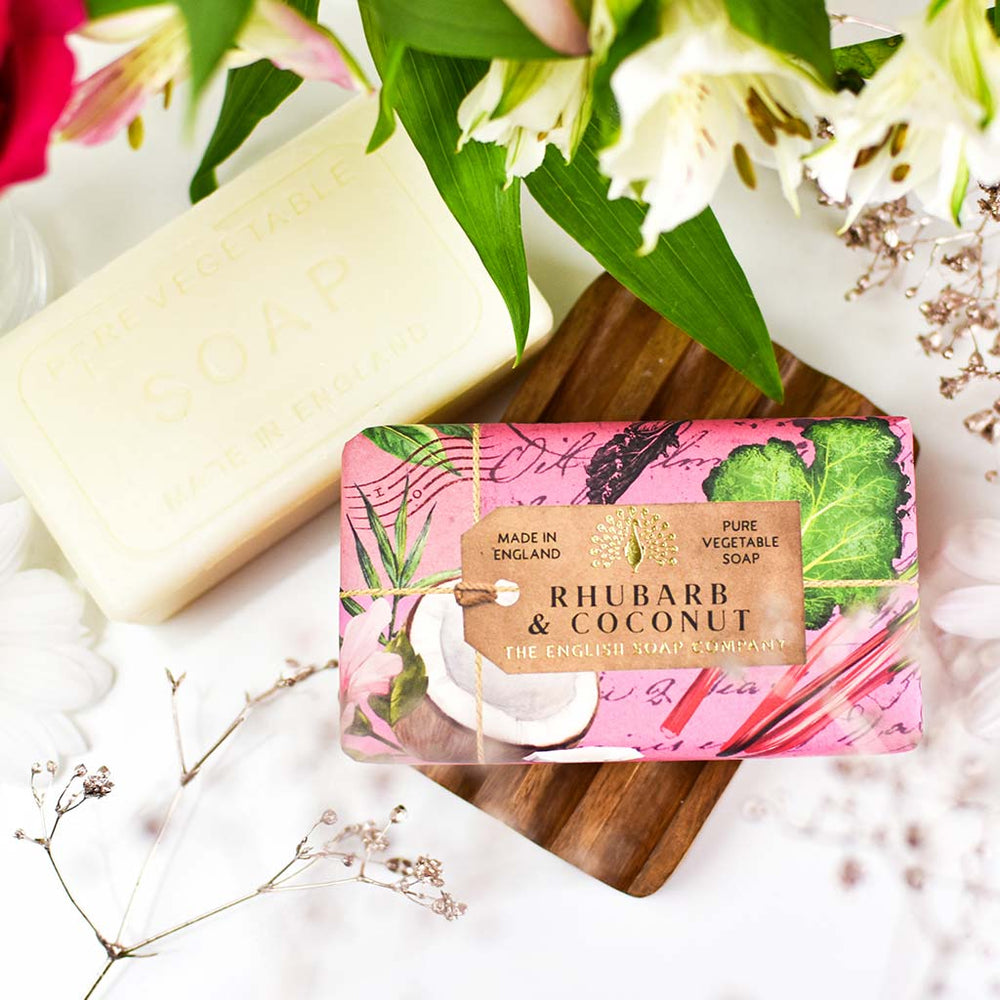 The English Soap Company Anniversary, Rhubarb & Coconut Soap