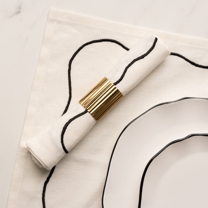 Style Sisters Embroidered Napkins ( Set Of 4 )