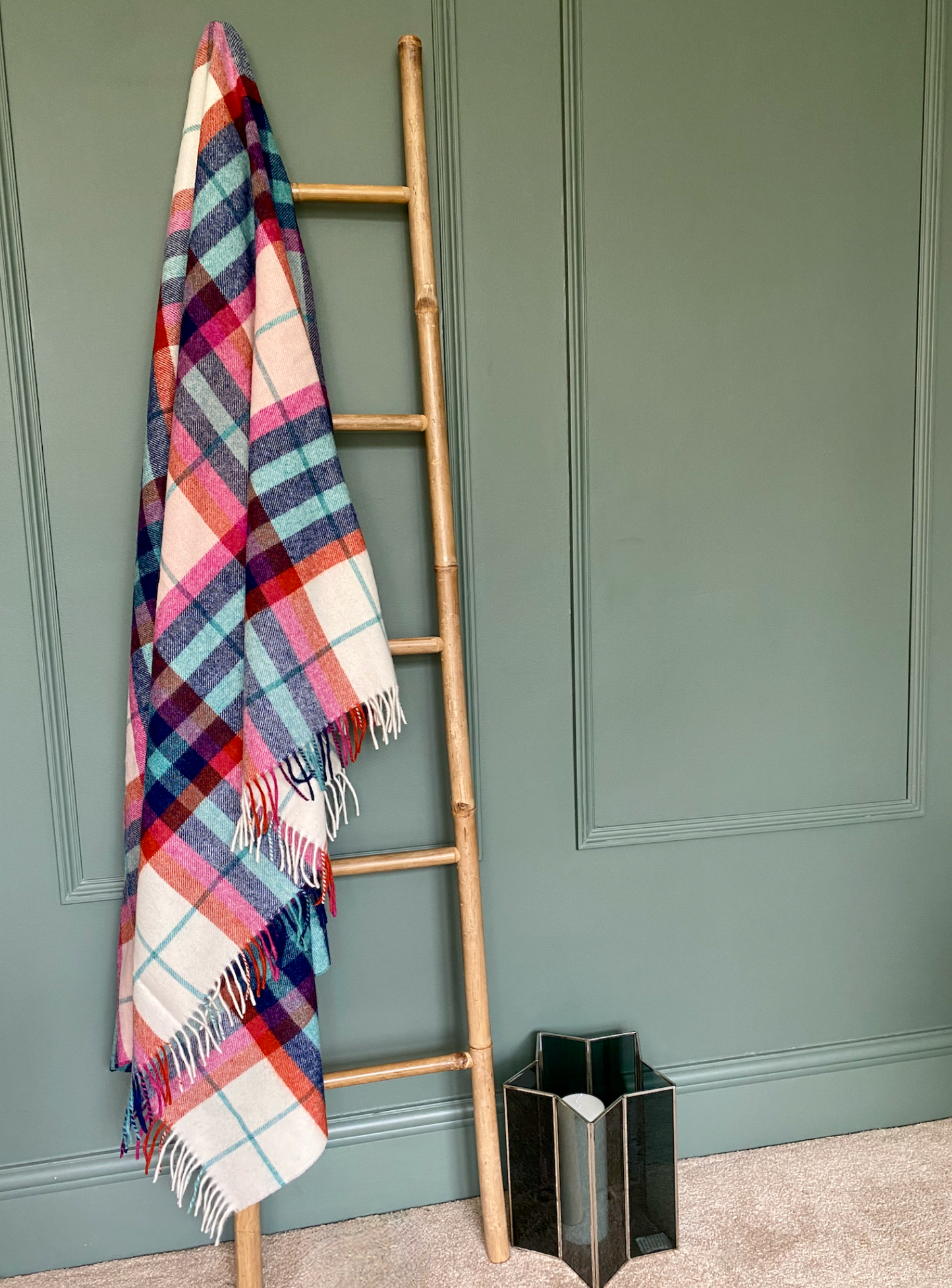 Bronte By Moon Falmouth Shetland Wool Throw Blanket,Ivory/ Red