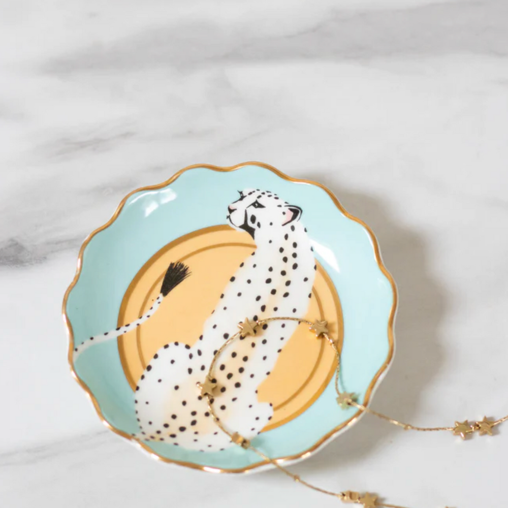 Yvonne Ellen Tea Tidy, Cheetah