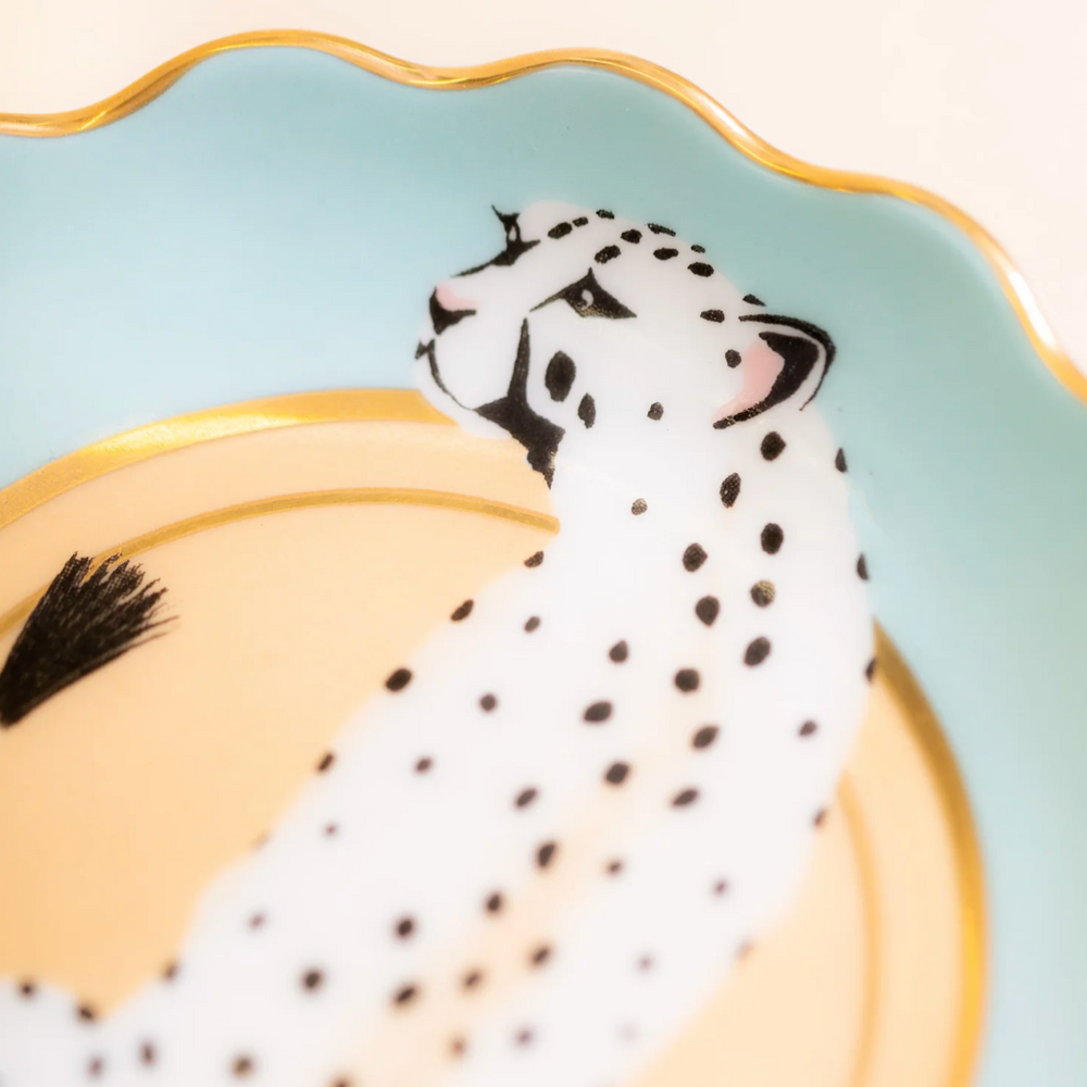 Yvonne Ellen Tea Tidy, Cheetah