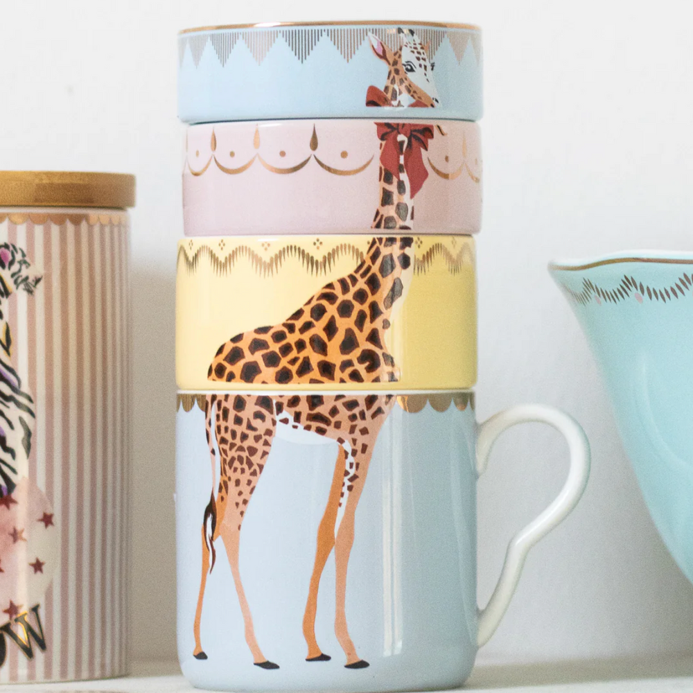 Yvonne Ellen Giraffe Stacking Measuring Cups Set