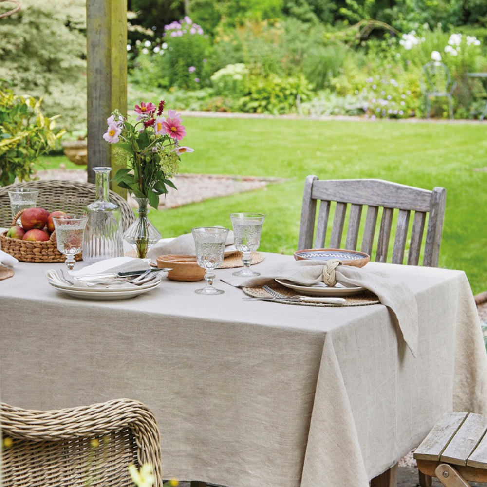 Walton & Co Chambray Cotton Tablecloth, Natural