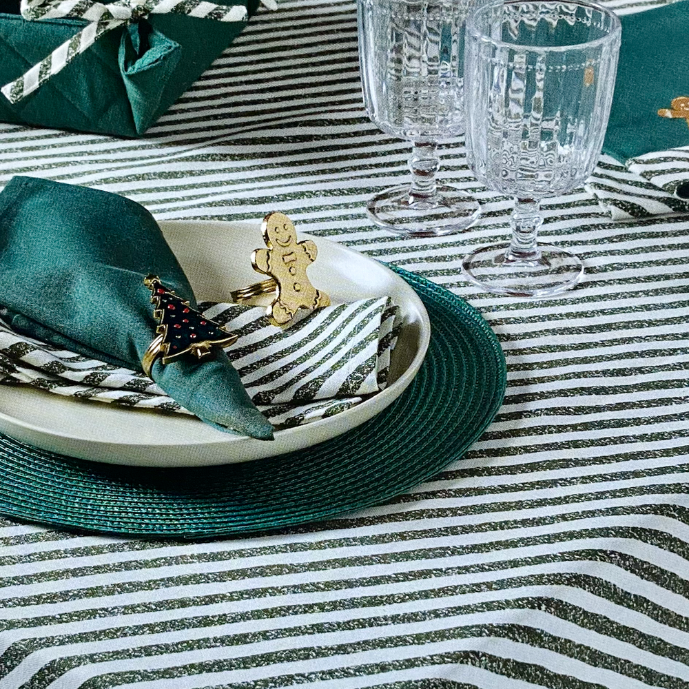 Walton & Co Candy Cane Tablecloth, Green