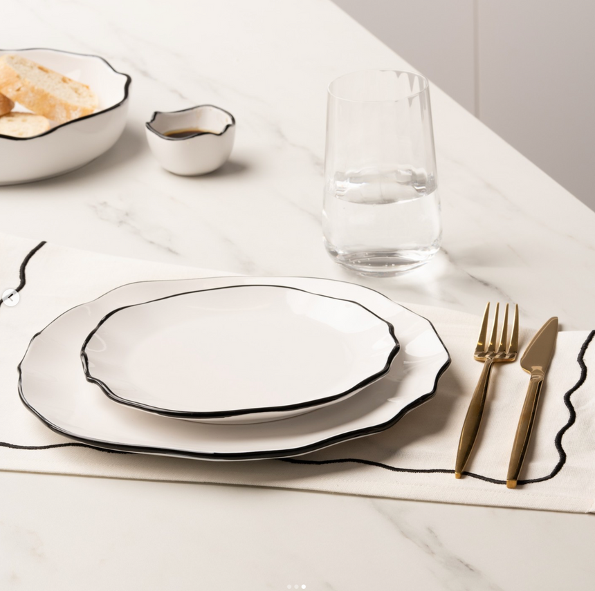 Style Sisters Gold Cutlery Set (16 Pieces)