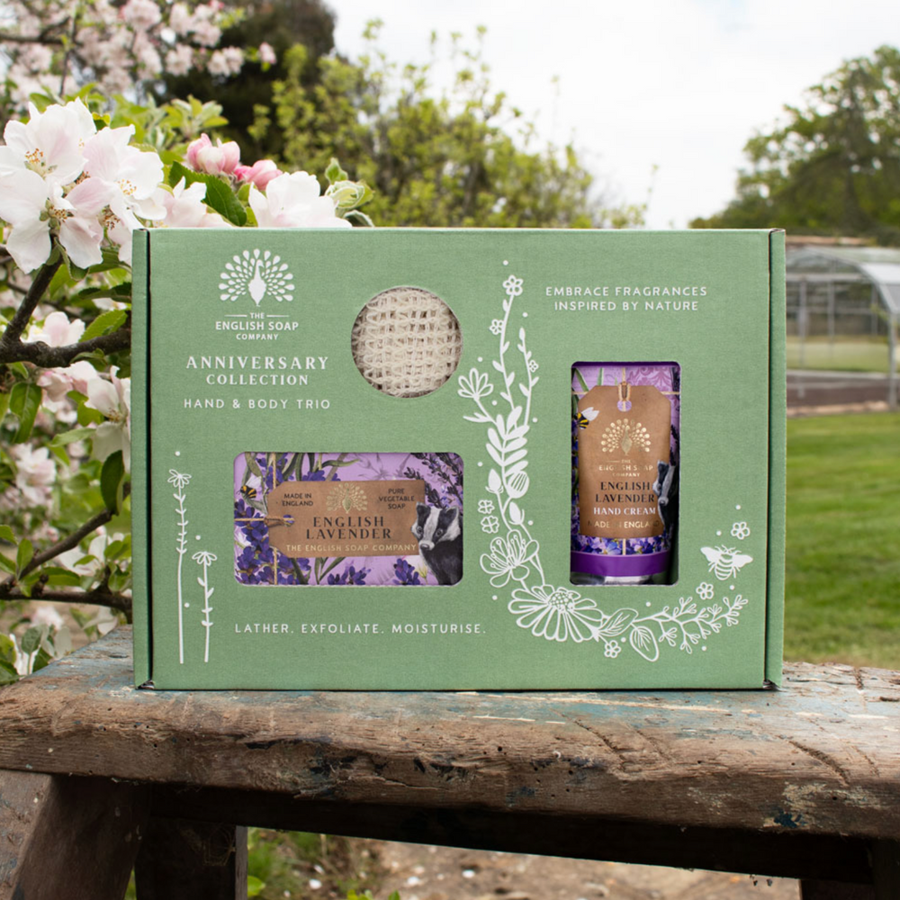 The English Soap Company Anniversary, English Lavender Soap & Hand Cream Gift Set