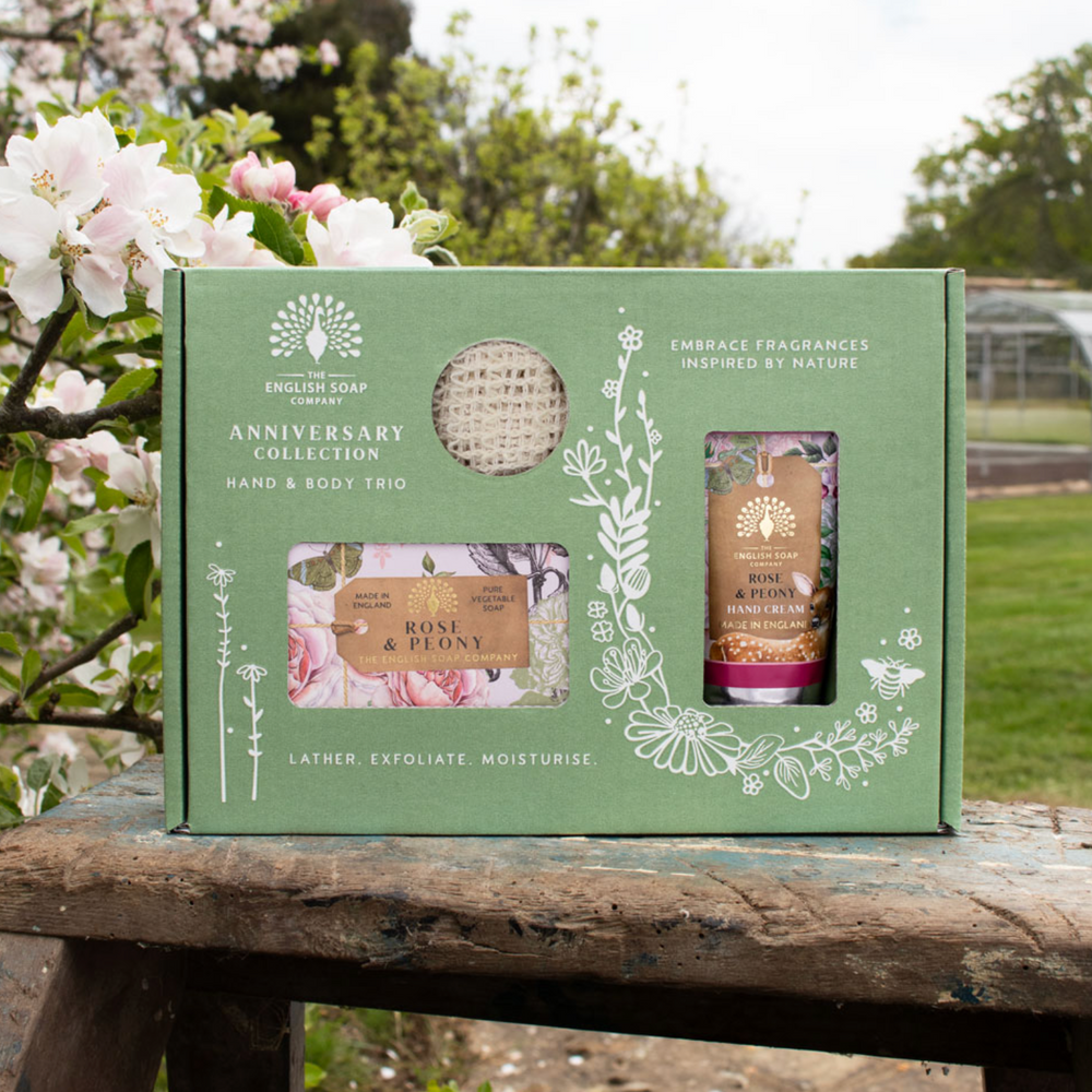 The English Soap Company Anniversary, Rose & Peony Soap & Hand Cream Gift Set