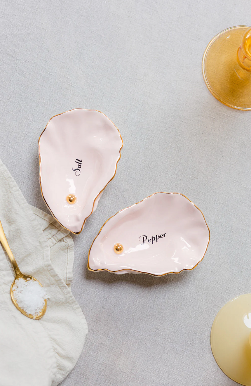 Yvonne Ellen Oyster Pinch Pots