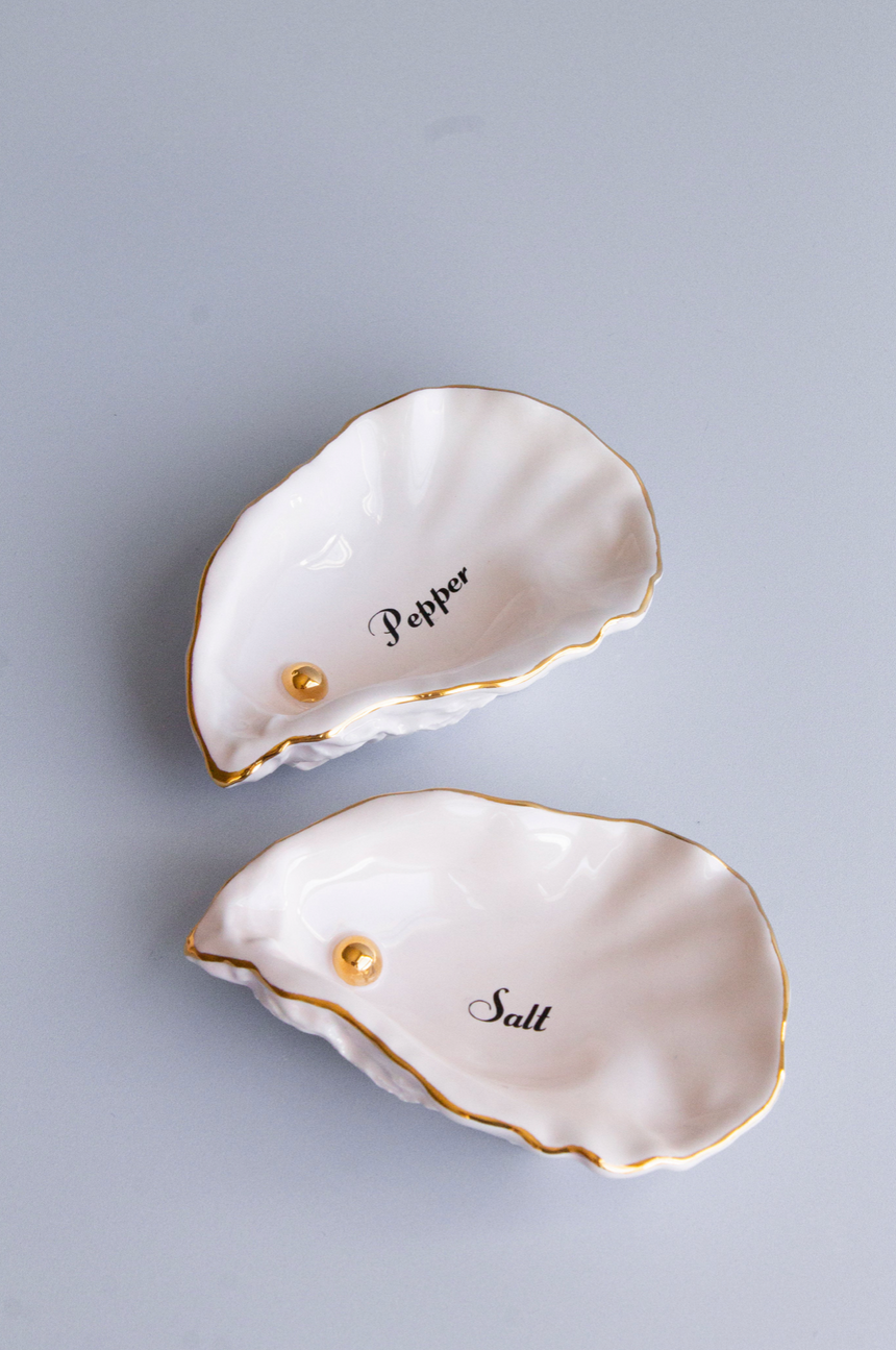 Yvonne Ellen Oyster Pinch Pots