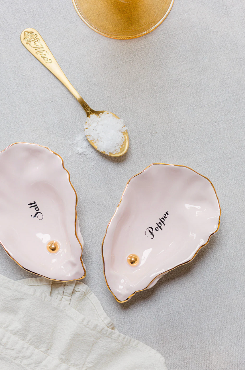 Yvonne Ellen Oyster Pinch Pots