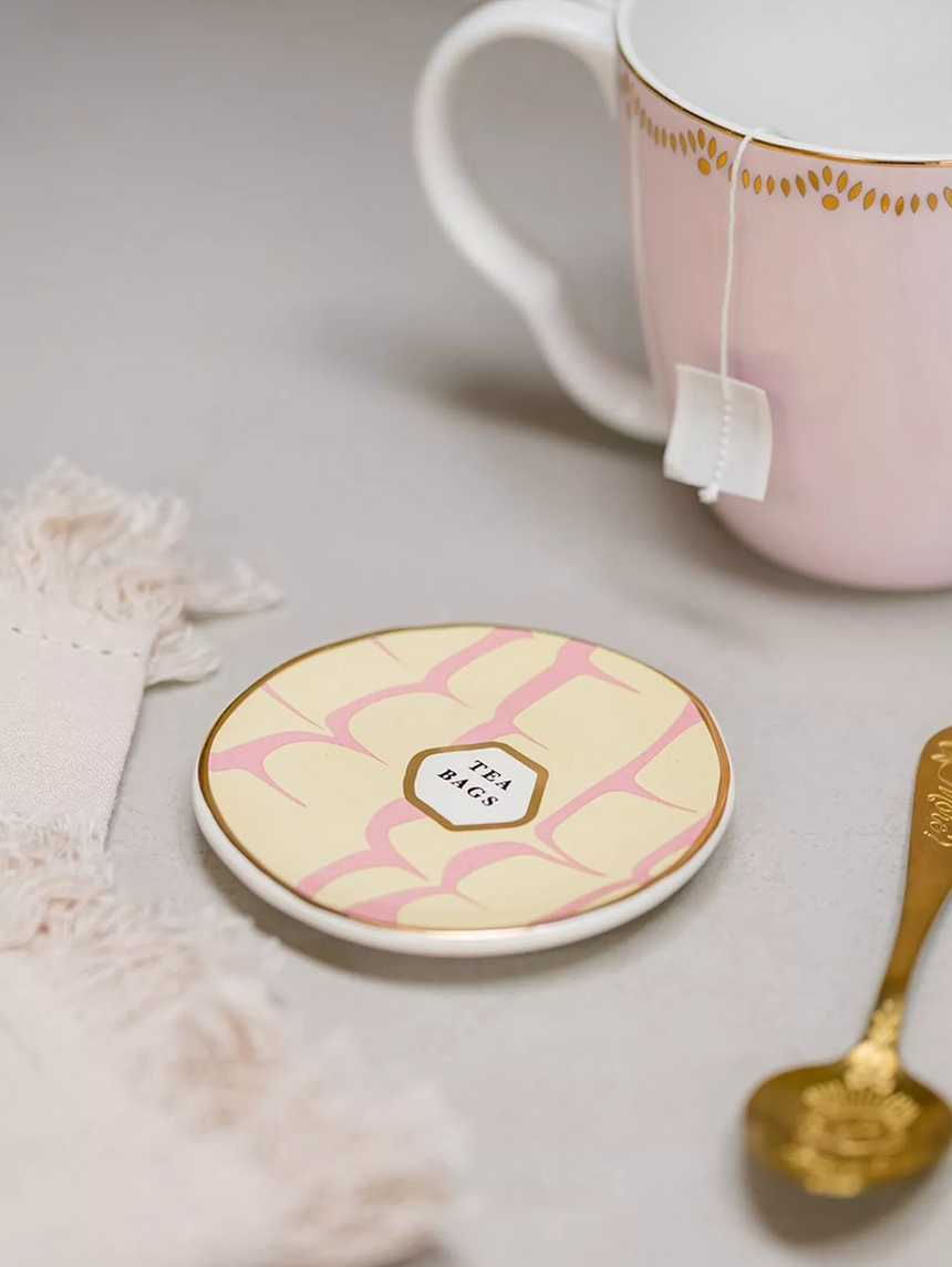 Yvonne Ellen Teabag Tidy, Iced Ring