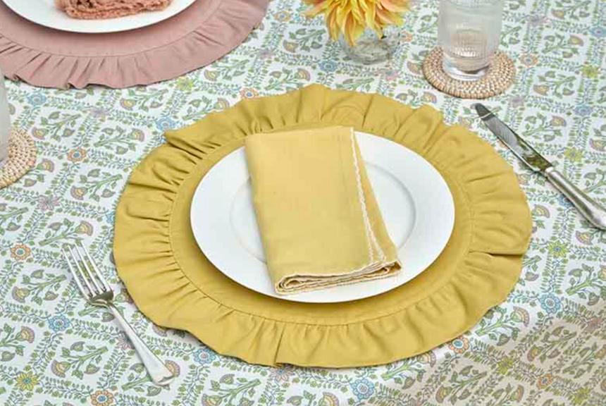 Walton & Co Embroidered Scalloped Napkin, Buttercup ( Set Of 4 )