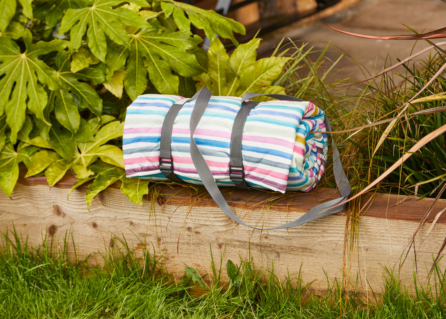 Tweedmill Newbury Quilted Picnic Blanket, Rainbow