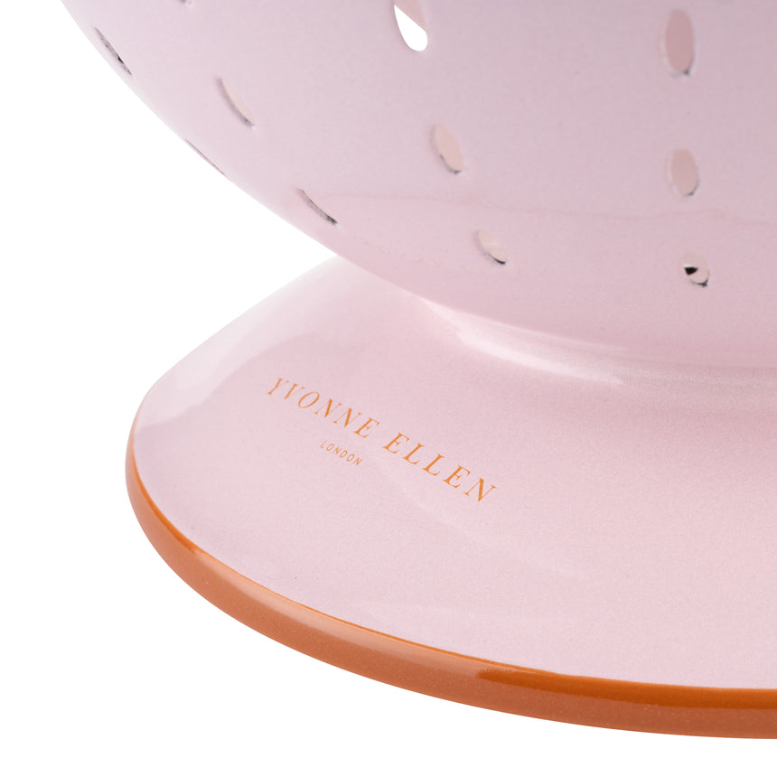 Yvonne Ellen Enamel Colander, More Spaghetti