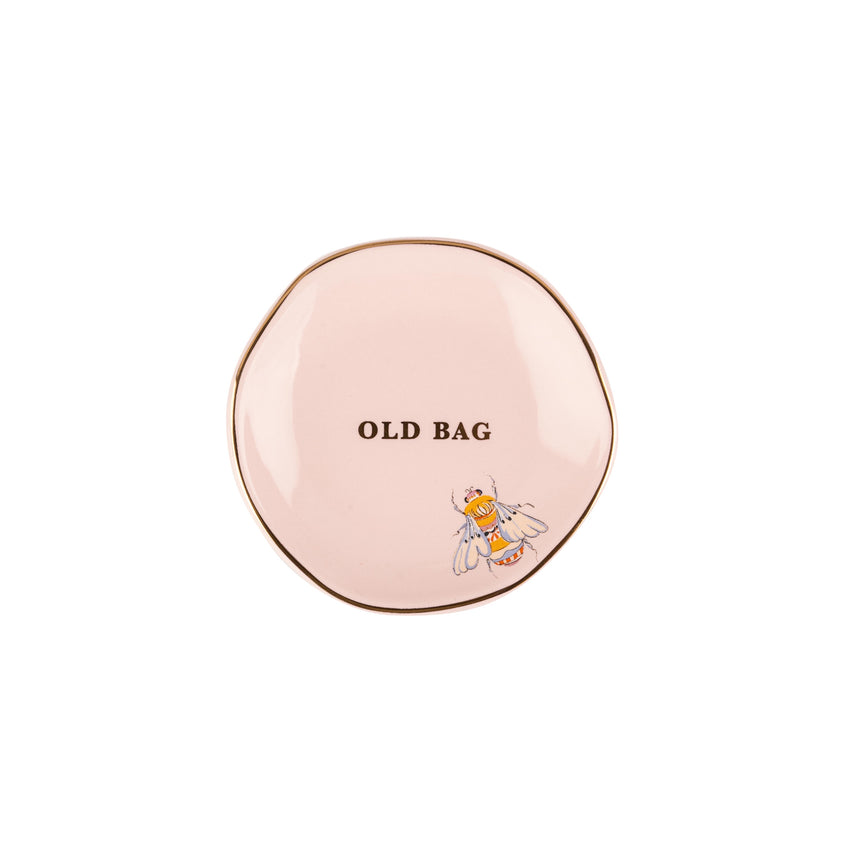 Yvonne Ellen Tea Tidy, Bee