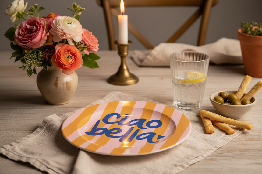 Round plate with 'Ciao bella' text on a striped background