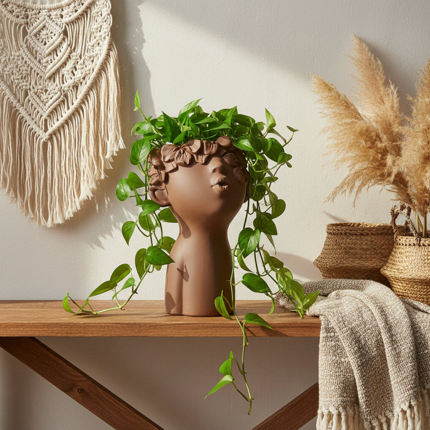 Bahne Cement Vase Lady Kiss, Brown