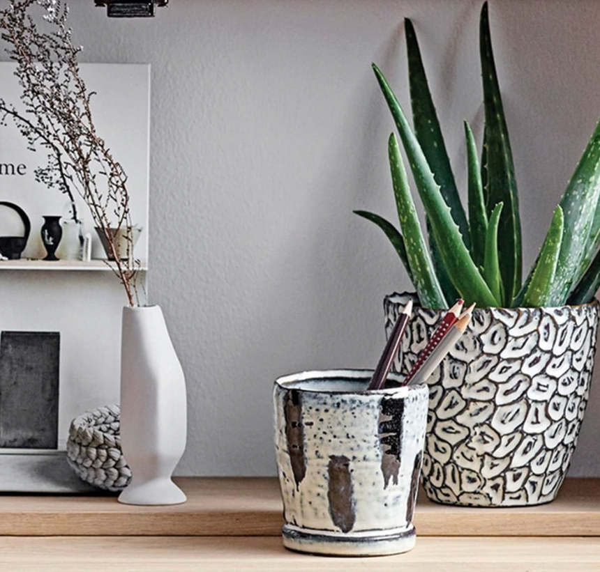 Bloomingville Textured Stoneware Flower Pot Blue/ white