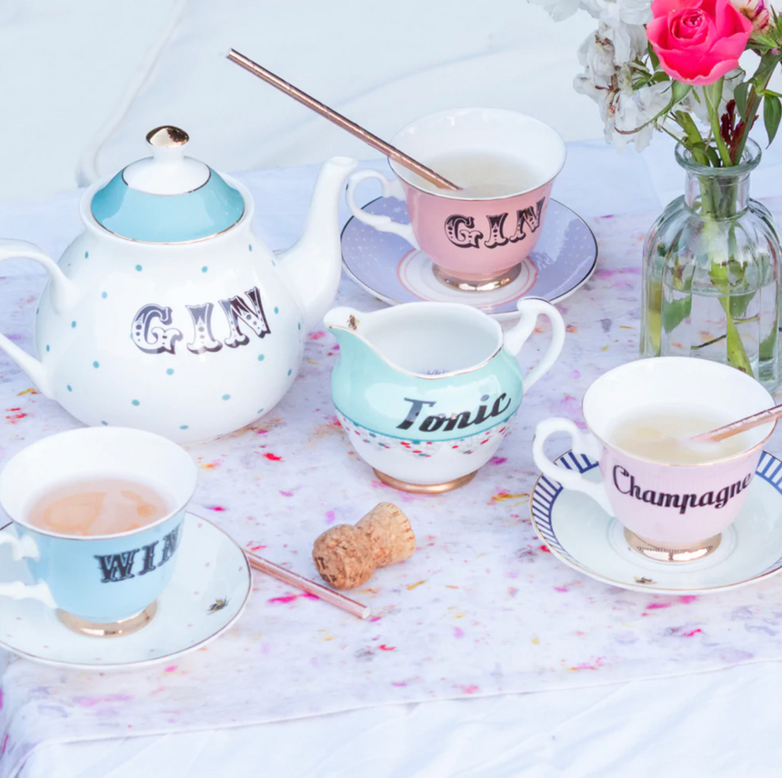 Yvonne Ellen Curvy Milk Jug