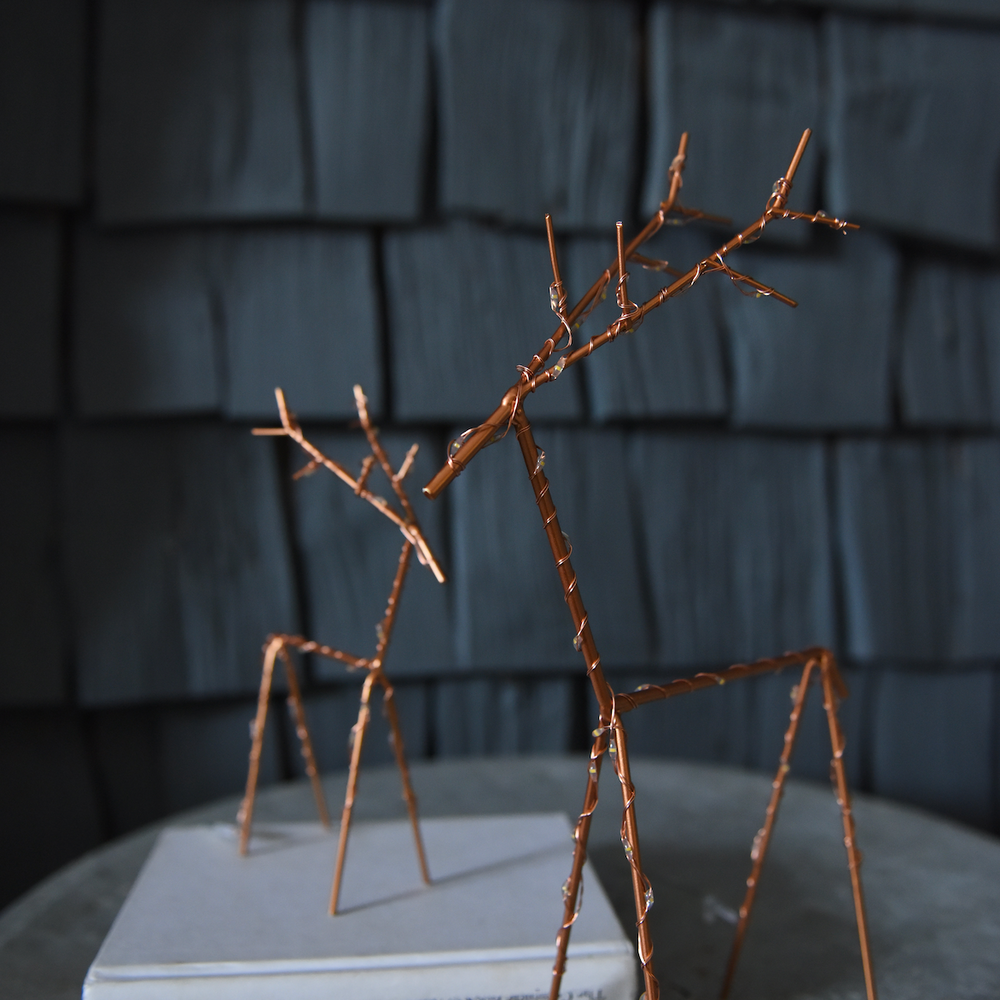 LED Table Top Wire Deer, Small (Battery Operated)