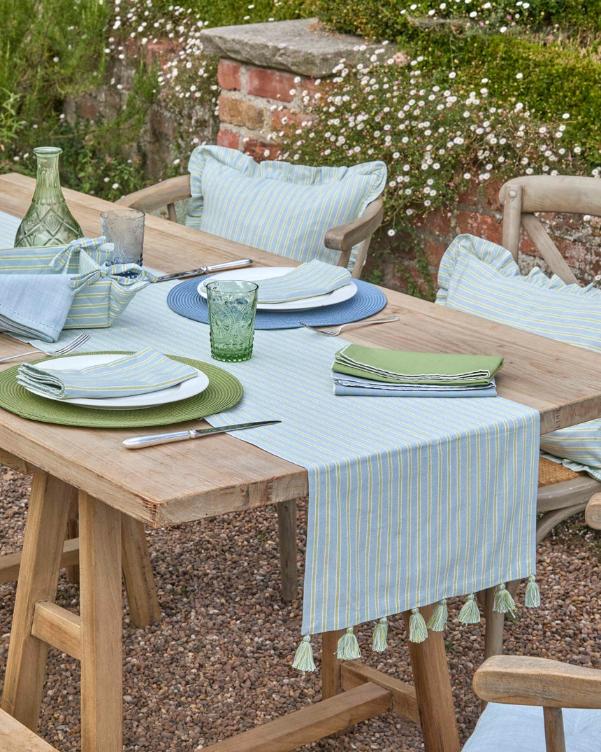 Walton & Co Embroidered Scalloped Napkin, Apple ( Set Of 4 )