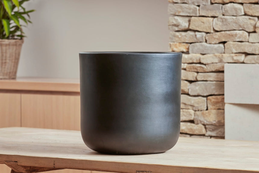 Capri Ceramic Plant Pot, Charcoal
