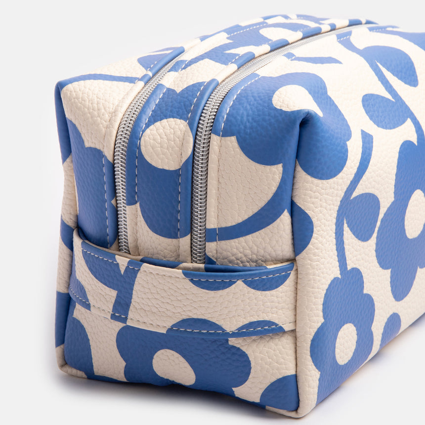 Caroline Gardner Large Wash Bag,