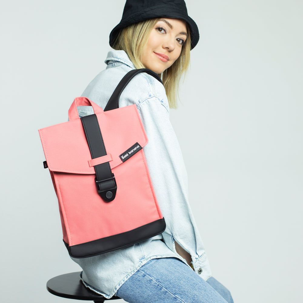 Bold Banana Envelope Mini, Coral Crow