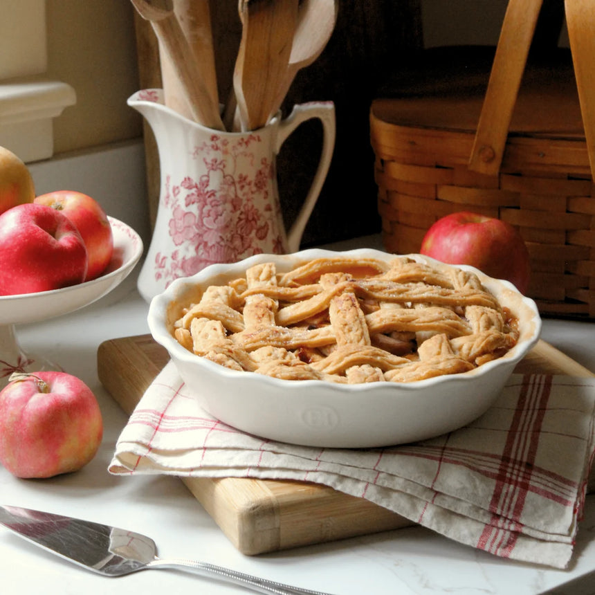 Emile Henry Pie Dish, Clay