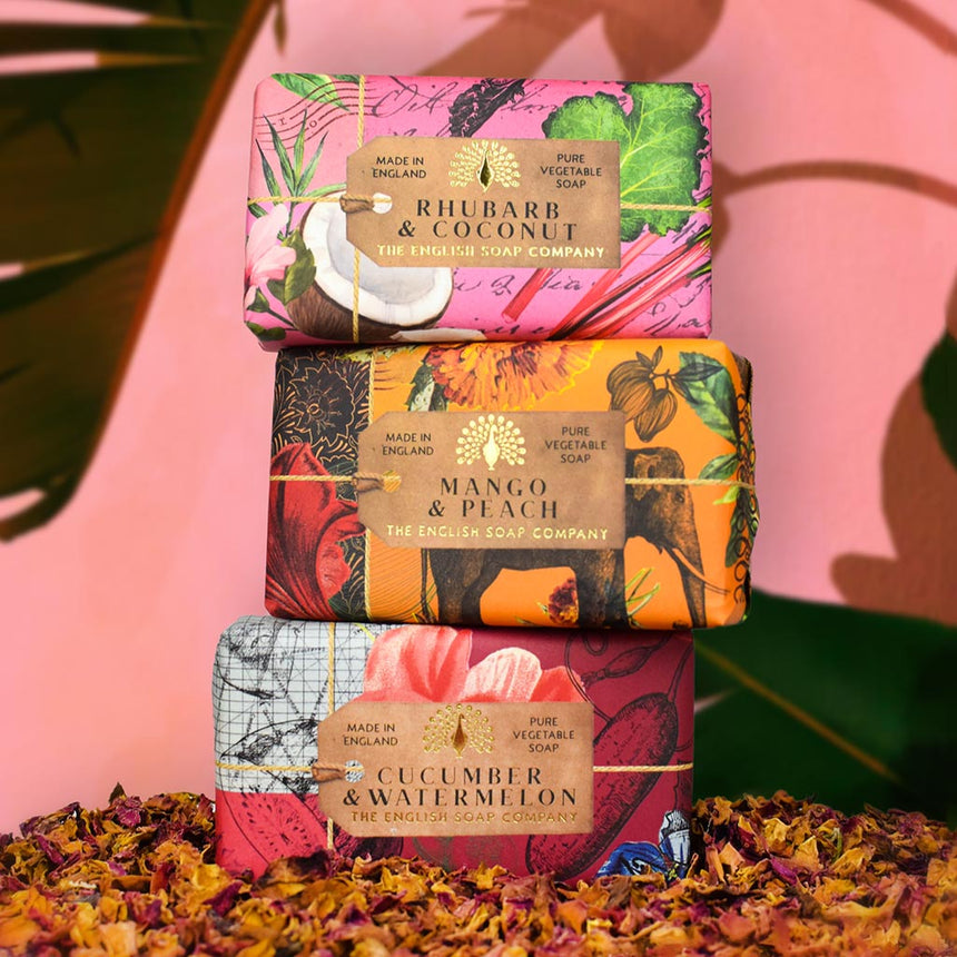 The English Soap Company Anniversary, Rhubarb & Coconut Soap