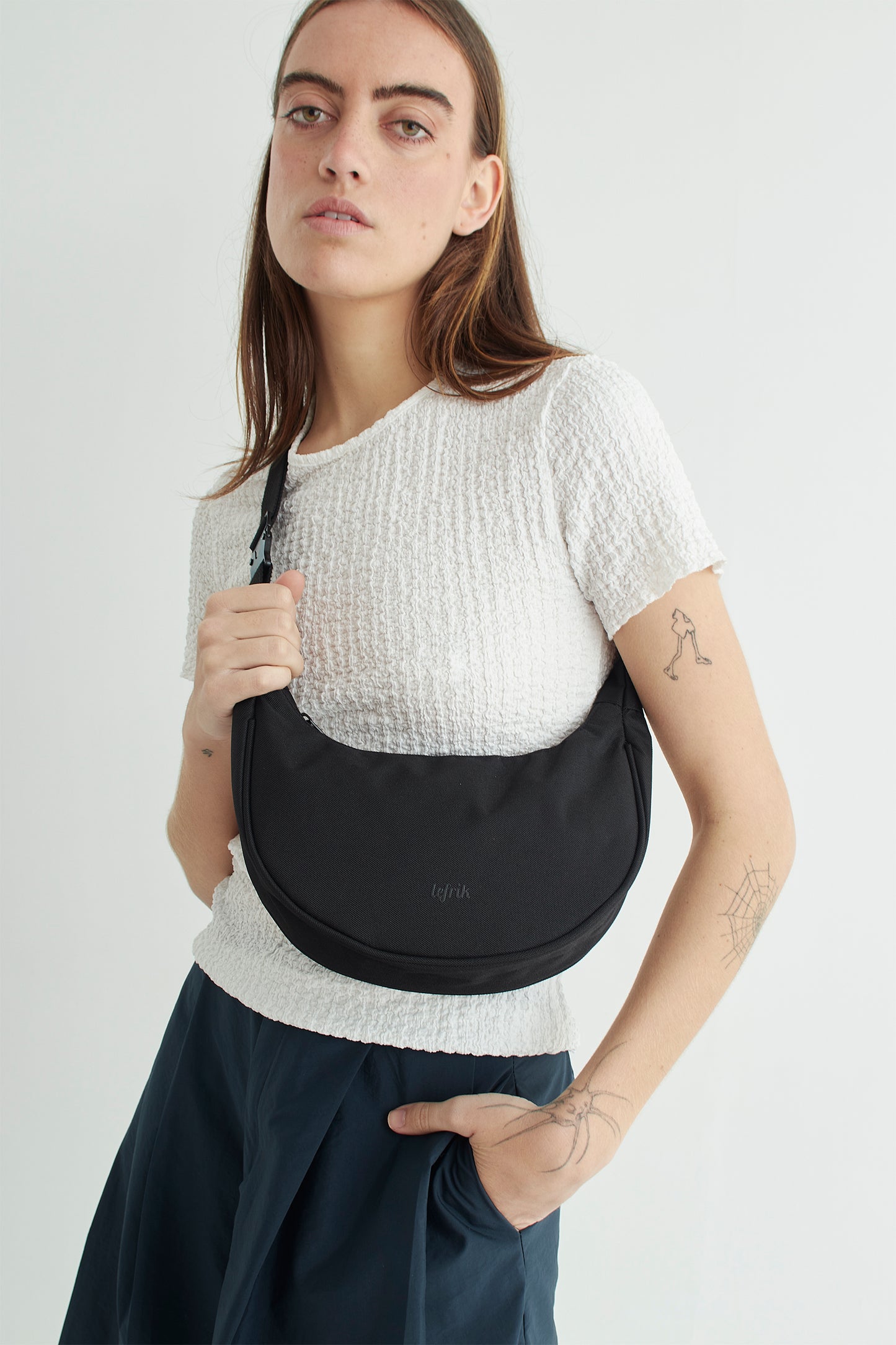 Lefrik Lua Sling Bag, Balck