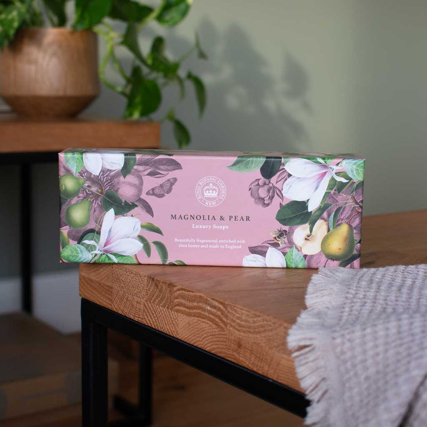 The English Soap Company Kew Gardens, Magnolia & Pear Triple Soap Gift Box