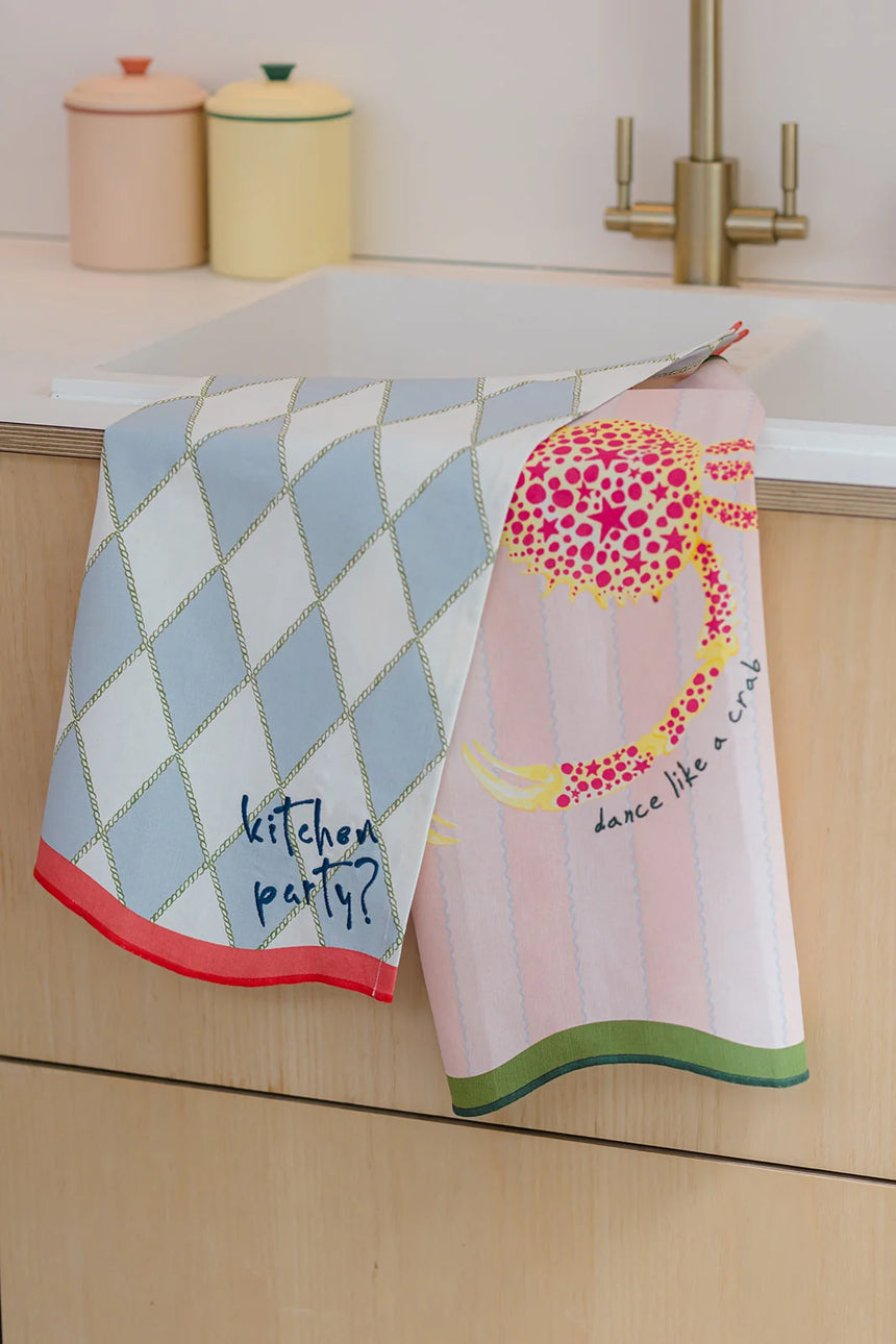 Yvonne Ellen Scalloped Edged Tea Towels  (Set Of 2)