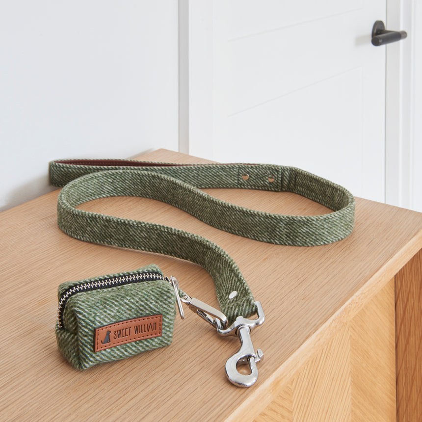 Sweet William Tweed Poo Bag Holder, Green