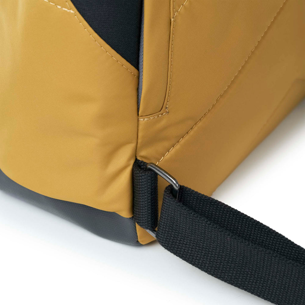 Roka London Black Label, Canfield B Medium Rucksack, Corn (Sustainable Nylon)