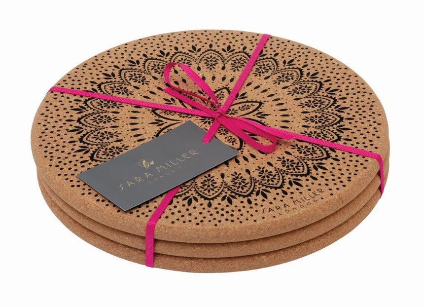 Sara Miller Artisan Noir Round Cork Trivet, (Set Of 3)