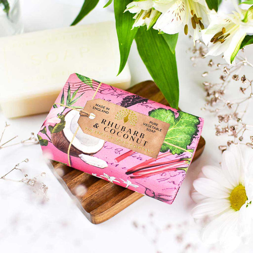 The English Soap Company Anniversary, Rhubarb & Coconut Soap