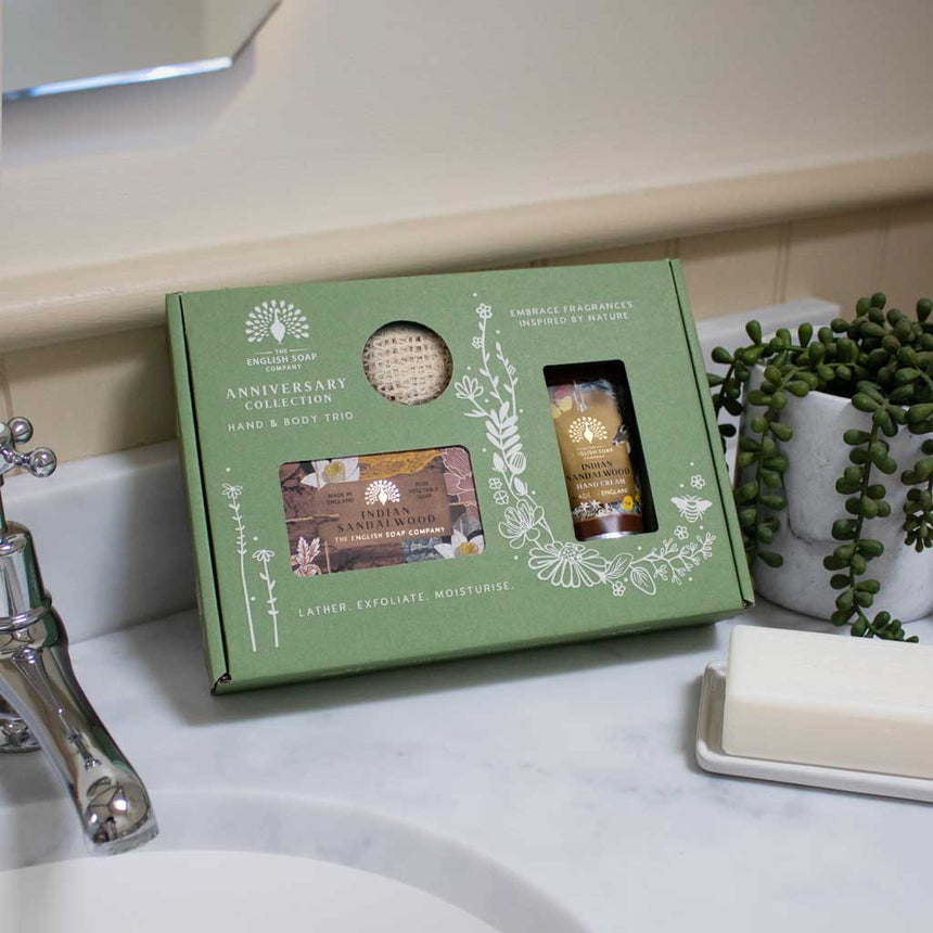 The English Soap Company Anniversary, Indian Sandalwood Soap & Hand Cream Gift Set
