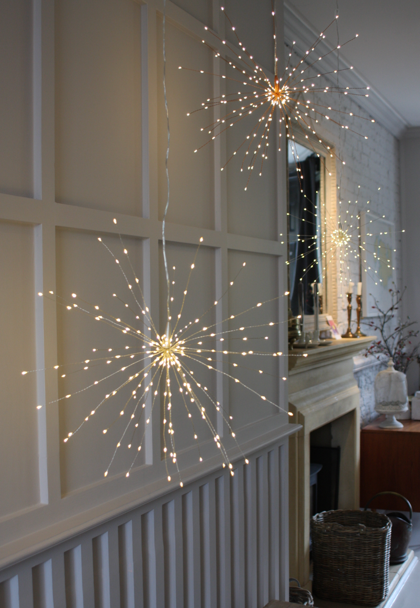 Hanging Starburst LED Fairy Light Silver (Battery Operated)