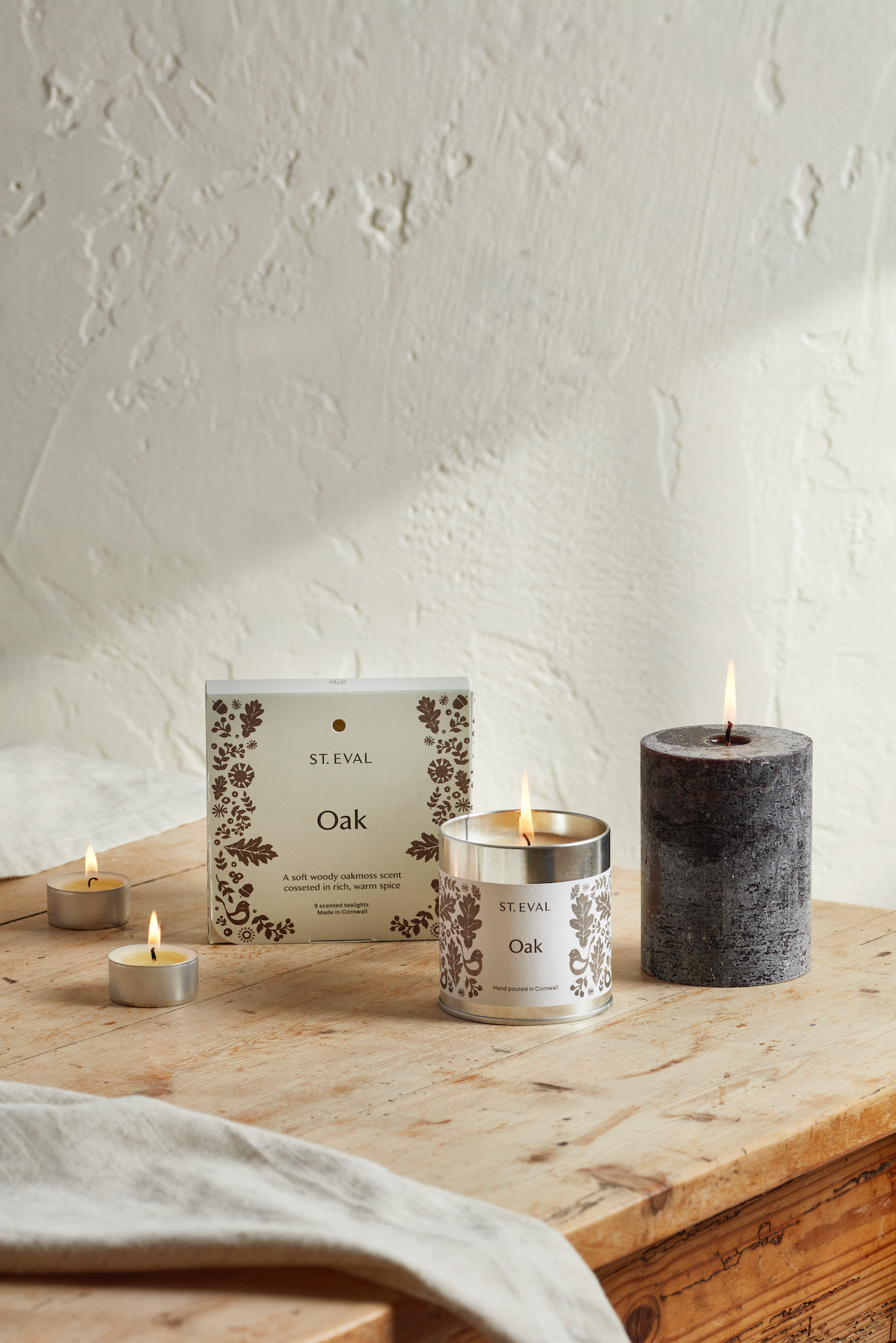 St Eval Oak Scented Tin Candle
