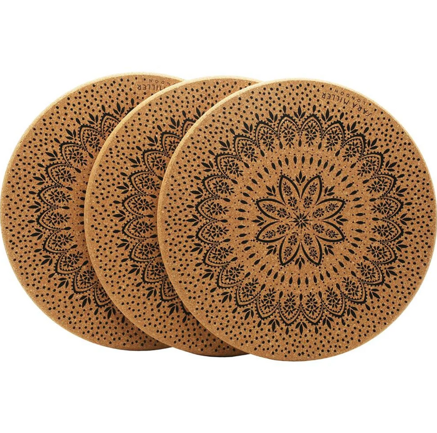 Sara Miller Artisan Noir Round Cork Trivet, (Set Of 3)