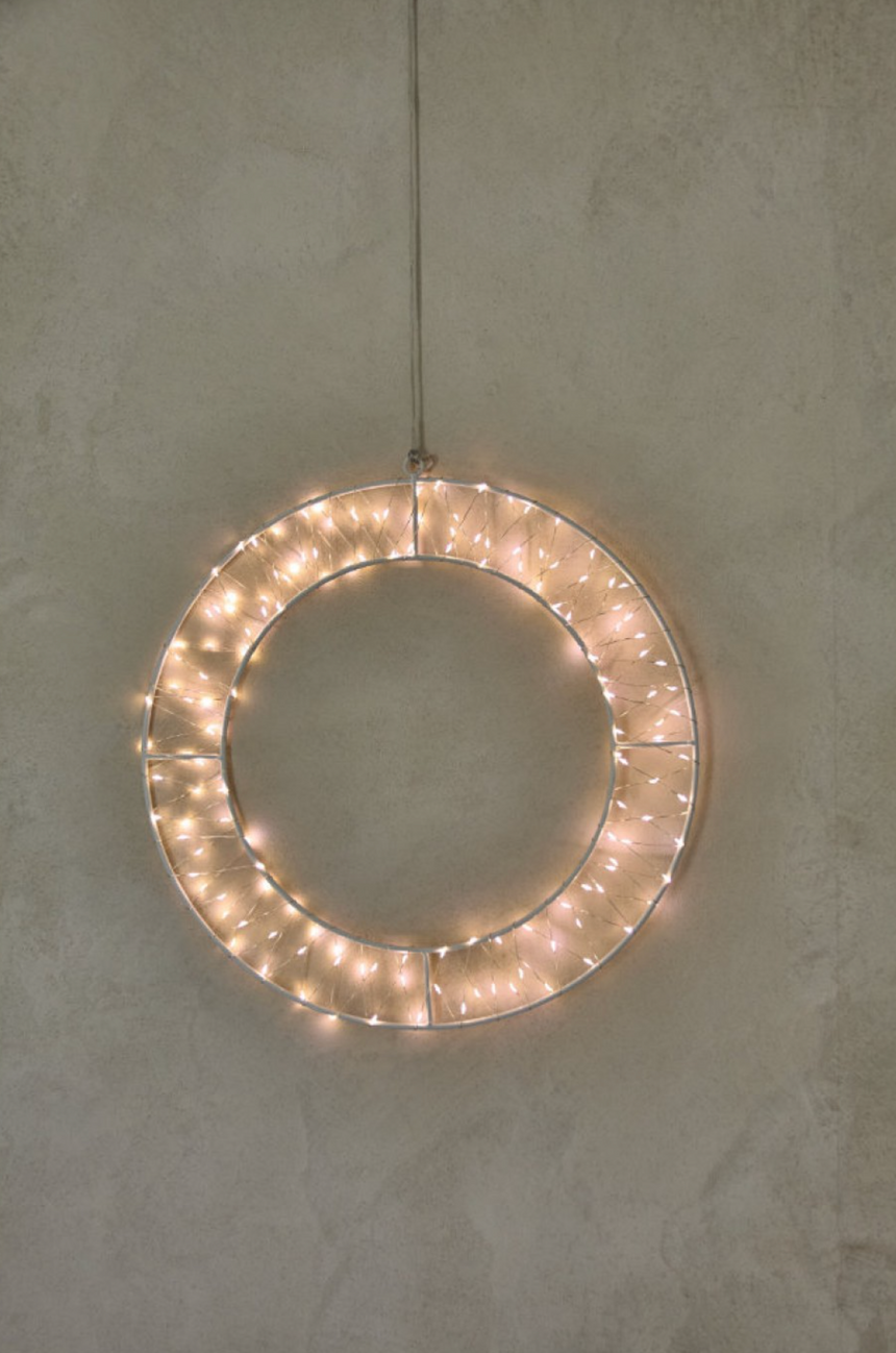 Celest LED Wreath, Silver