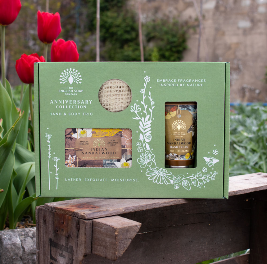 The English Soap Company Anniversary, Indian Sandalwood Soap & Hand Cream Gift Set