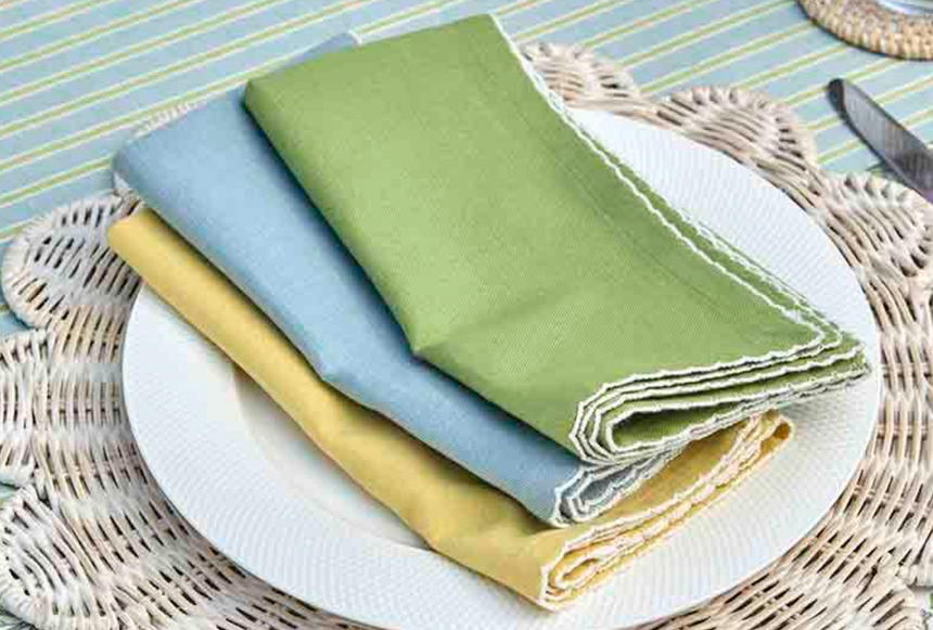 Walton & Co Embroidered Scalloped Napkin, Apple ( Set Of 4 )