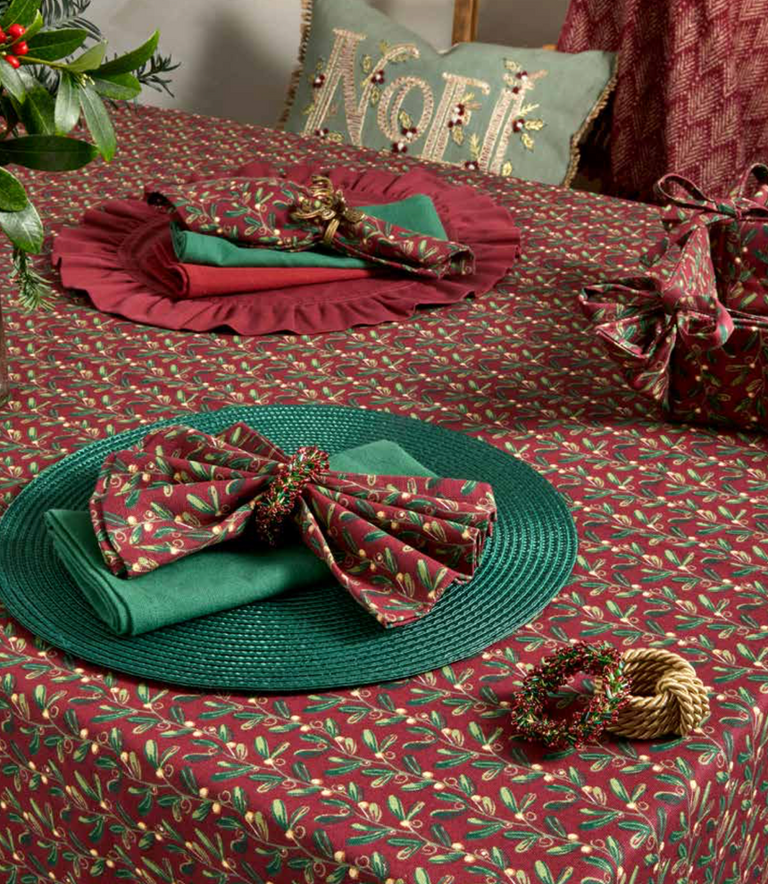 Walton & Co Under The Mistletoe Cotton Tablecloth