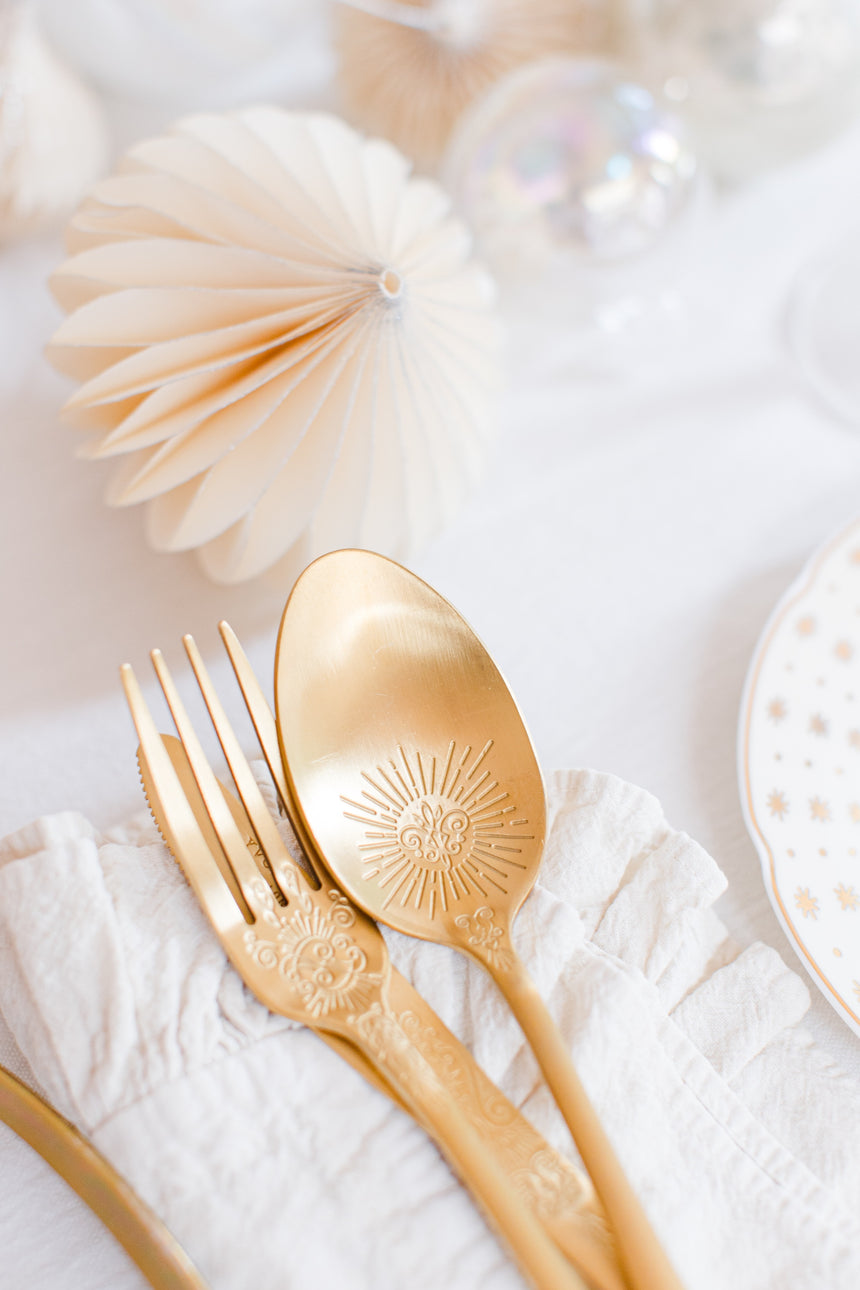 Yvonne Ellen Gold Cutlery Set (16 Pieces)